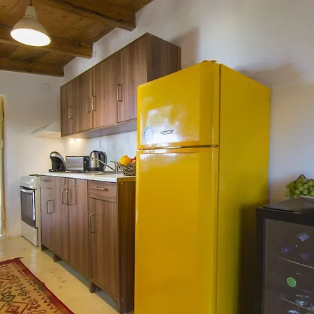 Paxosblue & דירה גאיוס