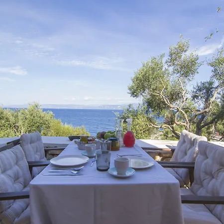 Paxosblue Suites&villas Gaios