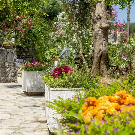 Paxosblue Suites&villas * Gaios