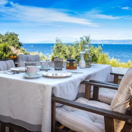 Paxosblue Suites&villas * Gaios