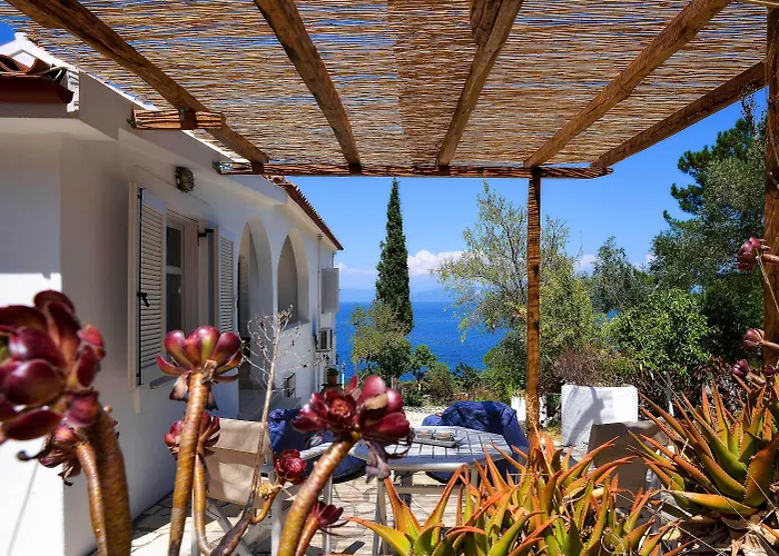Paxosblue Suites&villas * Gaios